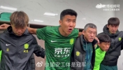 京津冀一体化，队长王刚操一口地道天津话给国安兄弟们喊话💪